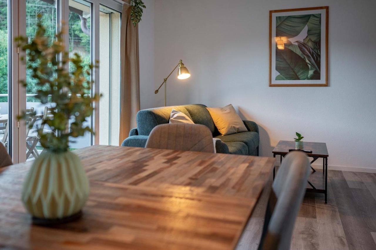 Moderne Wohnung Mit Parkplatz - Top Floor オスターミュンディゲン エクステリア 写真