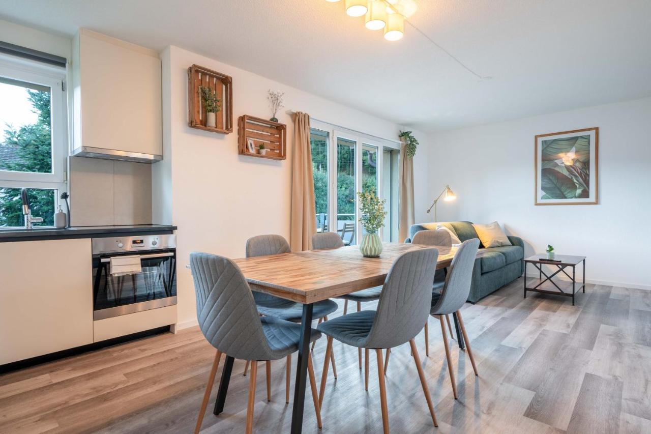 Moderne Wohnung Mit Parkplatz - Top Floor オスターミュンディゲン エクステリア 写真